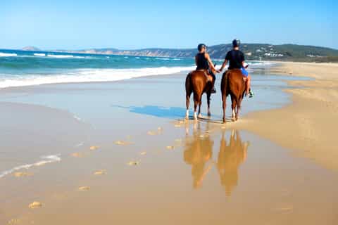 Rainbow Beach: Horse Riding