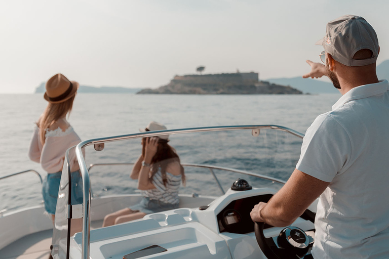 Kotor - Kotorbukten Motorbåtsutflykt till Kotorbukten och Blå grottanKotor: Kotorbukten och den blå grottan Speedboat Tour