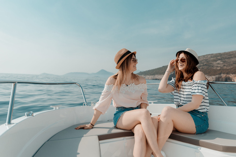 Kotor - Kotorbukten Motorbåtsutflykt till Kotorbukten och Blå grottanKotor: Kotorbukten och den blå grottan Speedboat Tour