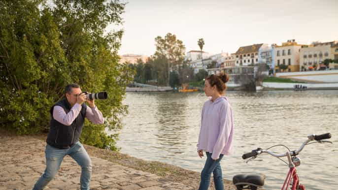 seville 2.5hour bike tour with photographer and guide
