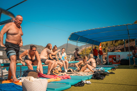 Alanya: 2 Concepts Boat Tour – Party or Relax Cruise Pirate Party Boat WITHOUT Hotel Transfer