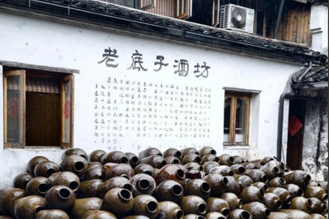 Shanghai: Fuyang Bayberry Picking & Ancient Town Day Trip