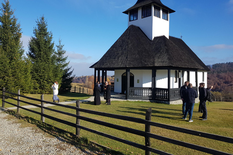 Descobre a Transilvânia: Castelo de Bran e viagem de um dia a BV a partir de SibiuDescobre a Transilvânia: Castelo de Bran e Viagem de um dia a BV a partir de Sibiu
