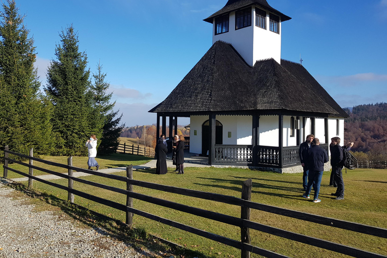 Descobre a Transilvânia: Castelo de Bran e viagem de um dia a BV a partir de SibiuDescobre a Transilvânia: Castelo de Bran e Viagem de um dia a BV a partir de Sibiu