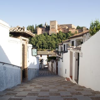 Granada: tour a pie Albaicín, Sacromonte y Museo Cuevas