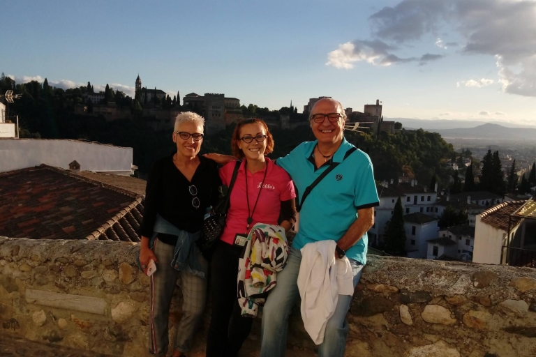 Granada: Albaicín, Sacromonte & Museum of Caves Walking Tour Tour in English