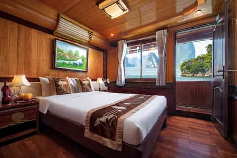 From Hanoi: Ha Long Bay 2-Day 1-Night Cruise with Meals