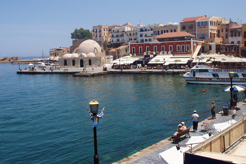 Heraklion: dagtocht Chania, het meer van Kournas en RethymnoOphalen van Agia Pelagia, Lygaria en Fodele