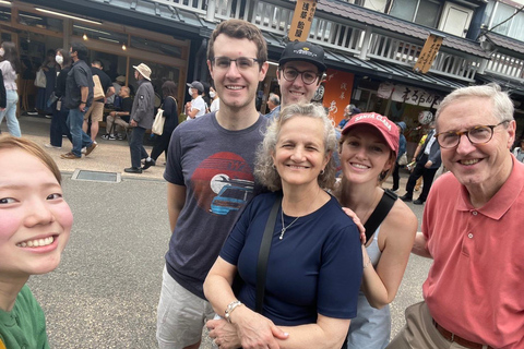 Tokyo: Fully Customizable Private Shopping Spree with Locals Tokyo: 4 Hour Private Customizable Tour with Pickup