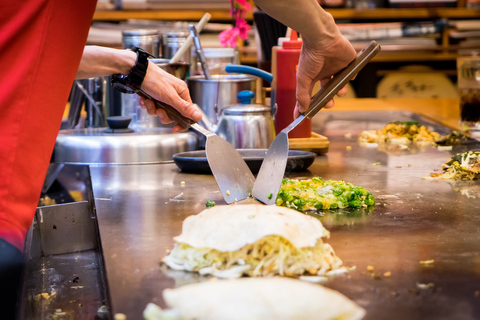 Hiroshima: Tour privado de degustación de comida con un guía local