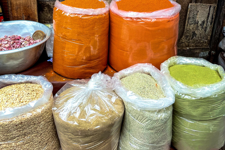 Accra: Market Tour and Cooking Class