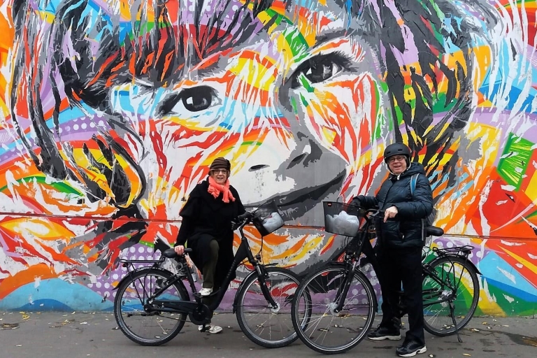 París: recorrido en bicicleta por el museo de arte callejero al aire libreTour compartido en francés