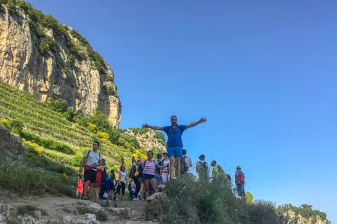 Amalfi : Visite pied à pied entre les vignobles verticaux de Furore