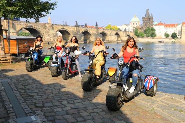 Praga: Electric Trike Private Tour z przewodnikiem3-godzinna wycieczka po mieście na wózku elektrycznym - dwie osoby na rower
