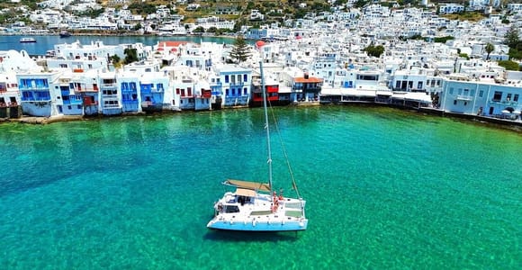 Mykonos: Catamaran Cruise With Meal and Drinks