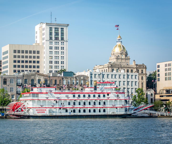 Savannah: Riverboat Narrated Harbor Sightseeing Cruise