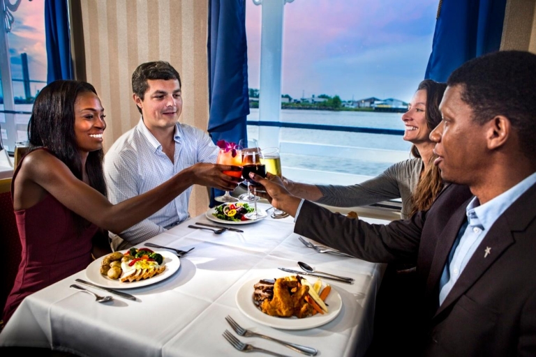 Savannah: Buffet Dinner Cruise with Live Entertainment