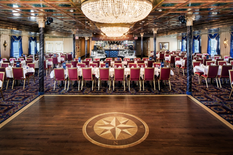 Savannah: buffetdinercruise met live-entertainment