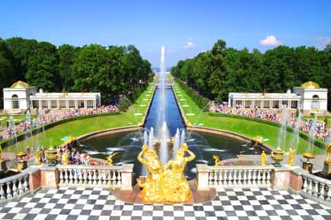 St. Petersburg: Tour of Hermitage and Peterhof Lower Park
