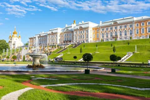 Peterhof Palace & Lower Park Tour from St. Petersburg
