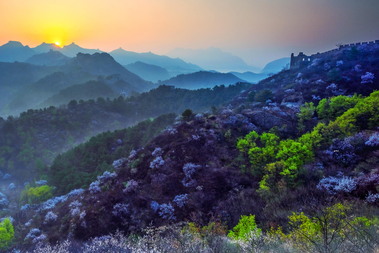 Beijing: Simatai Wall & Gubei Town with Multilingual Guide ES, IT, FR, DE Mutianyu, Simatai & Gubei All Inclusive