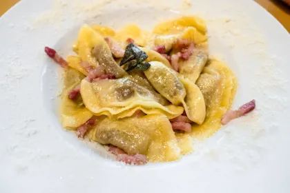 Bergamo: 3,5-stündige Tour zum traditionellen Essen