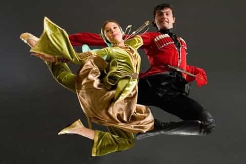 Tbilisi: Folk Dance Show with Georgian Meal