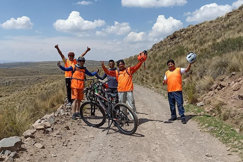 Puno: Sillustani Tombs, Bike Tour - History and Nature