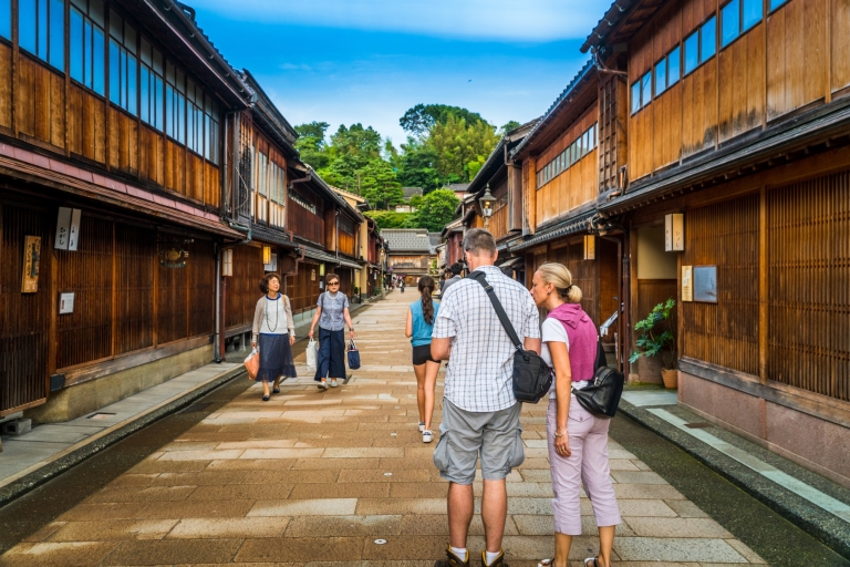 Kanazawa: tour a pie privado de degustación de comida