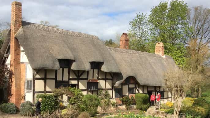 from oxford cotswolds and shakespeare fullday tour