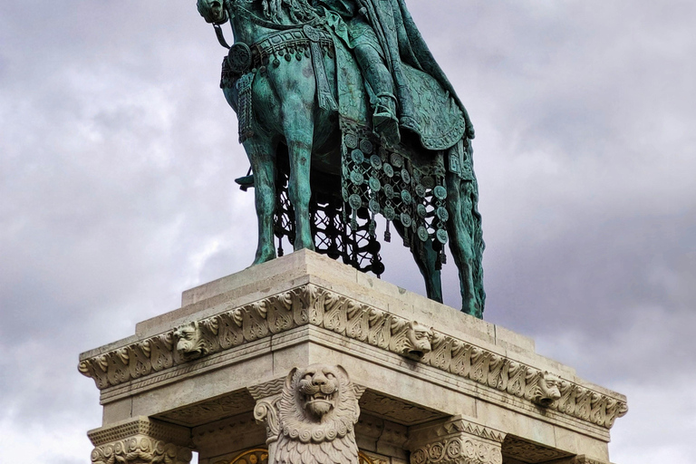 Buda Castle Hill Tour: Fisherman’s Bastion & Matthias Church Buda Castle Hill Tour German