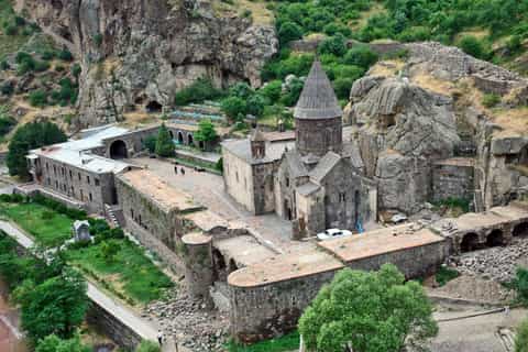 Yerevan: Garni, Geghard & Lake Sevan Tour with Lavash Baking