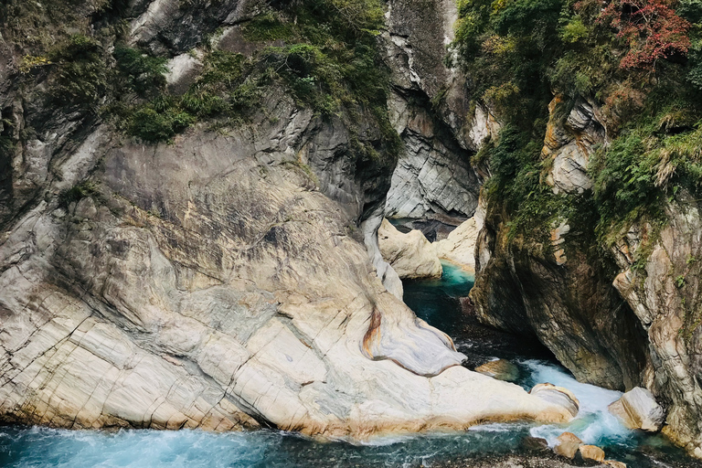 From Taipei: Taroko Gorge Private Tour