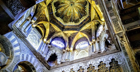 Córdoba: Mosque-Cathedral & Alcazar Guided Tour