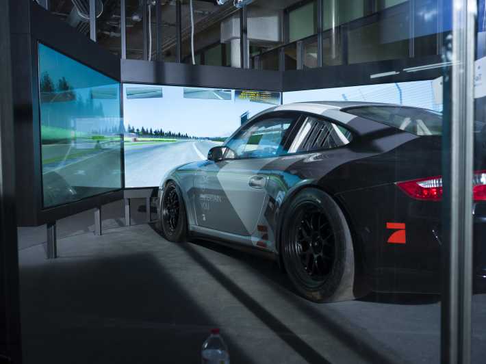 Centrum Symulacji W Berlinie: Porsche 911 Gt3 Racing | Getyourguide