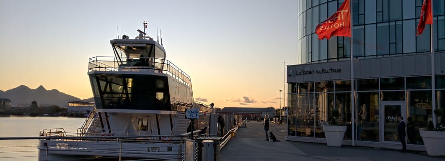 Fra Svolvær: Kulinarisk cruise til Henningsvær