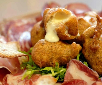 Comomeer: wandeltocht met eten