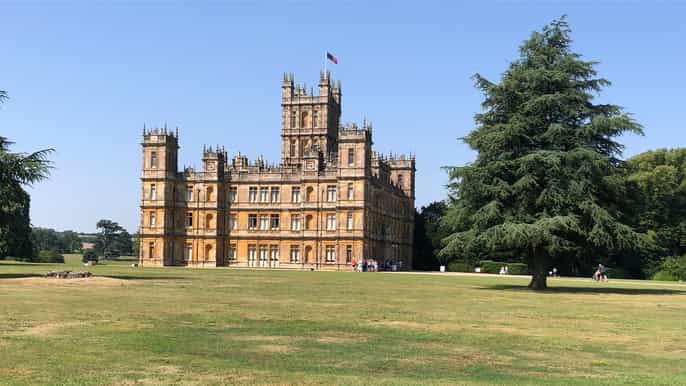 from oxford downton abbey and the cotswolds fullday tour