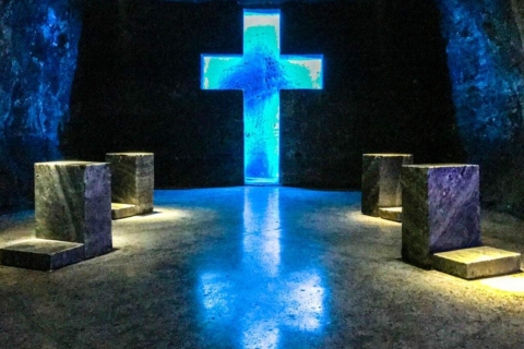 Bogotá: Salt Cathedral Private Tour with Entry Ticket Tour with Live Guide, Miner's Route & Lunch