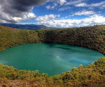 Bogota: Guatavita and Salt Cathedral Daily Group Tour