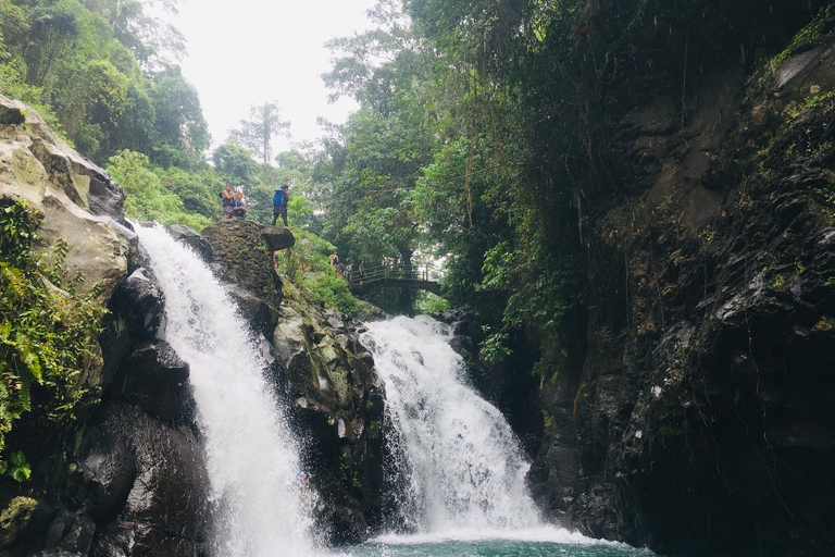 Bali : balade, glissade et saut de la cascade d'Aling-Aling