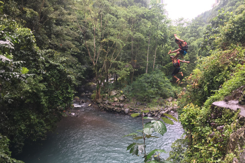 Bali: senderismo, deslizamiento y salto en la cascada Aling-Aling