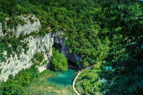 Split / Trogir a Zagreb: traslado privado con los lagos de PlitviceTour desde Trogir