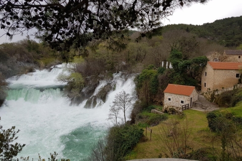 Wodospady Krka i degustacja wina od Splitu lub TrogiruOd Splitu