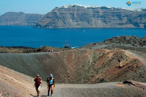 Santorin : croisière en bateau sur le volcan, sources chaudes et Thirassia