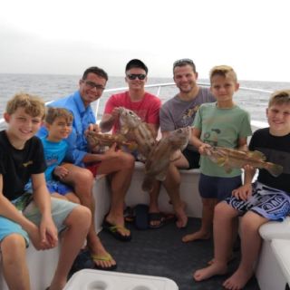 Da Muscat: gita privata in barca per la pesca d'altura