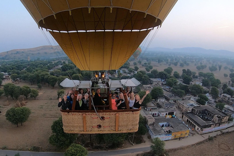 Jaipur Safari en globo SkyWaltzSafari en globo SkyWaltz