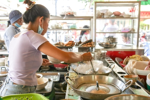 Phnom Penh: visite culinaire souterraine de la cuisine locale en tuk-tuk