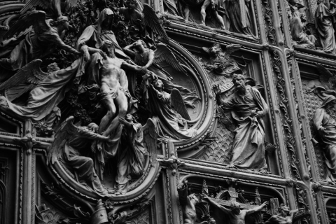 Katedra w Mediolanie, zamek Sforzów i wycieczka piesza Michała AniołaWycieczka po angielsku