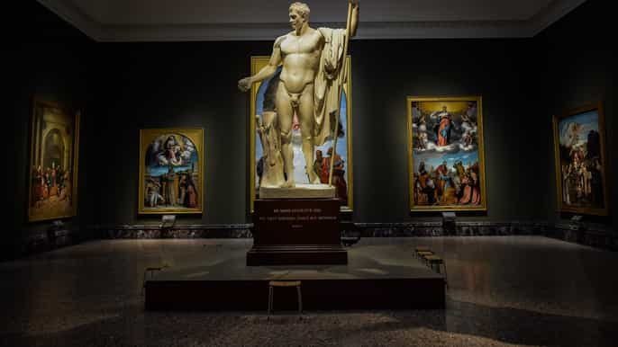 milan brera district pinacoteca guided experience